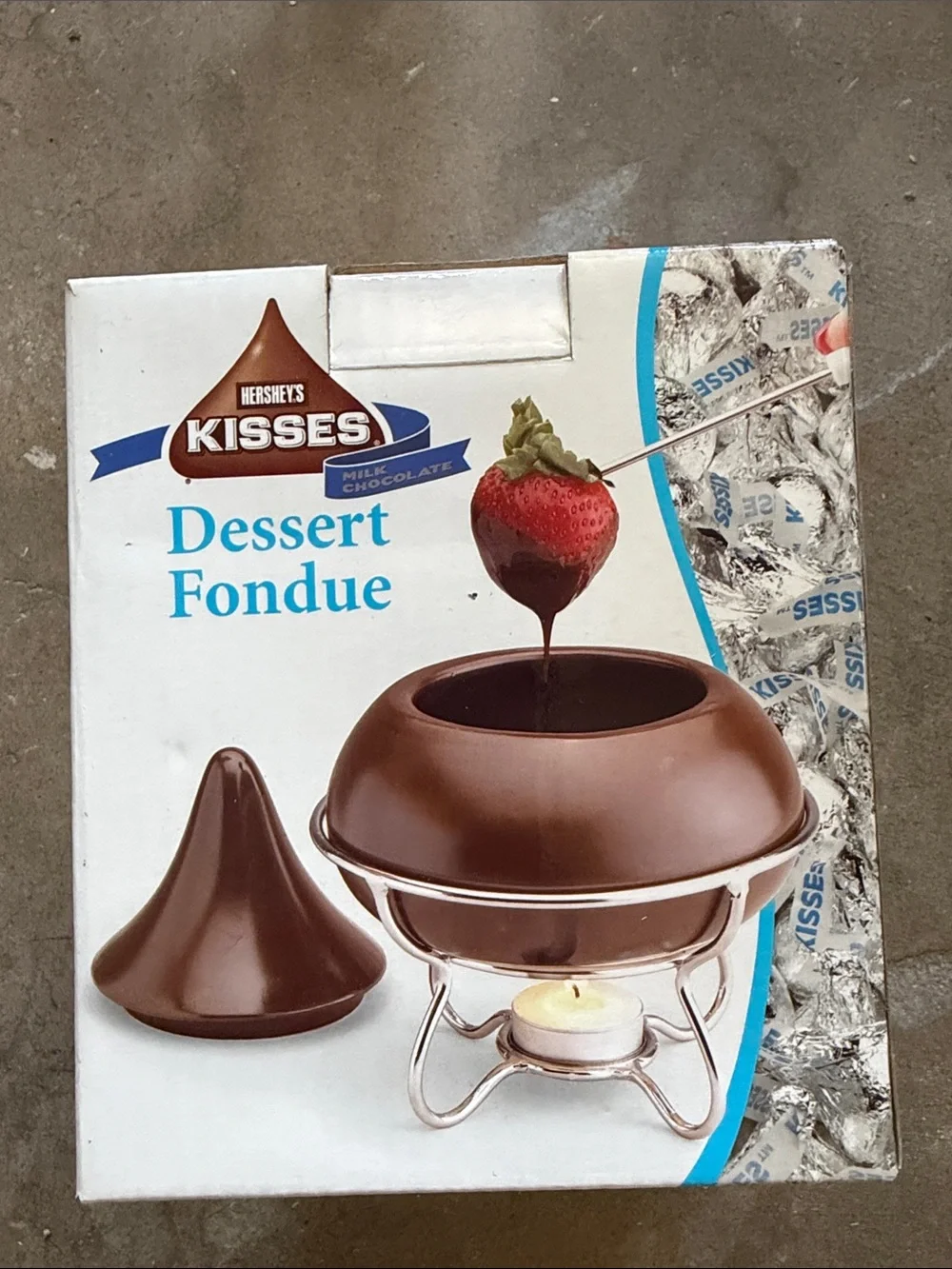 Kisses chocolate dessert Fondue